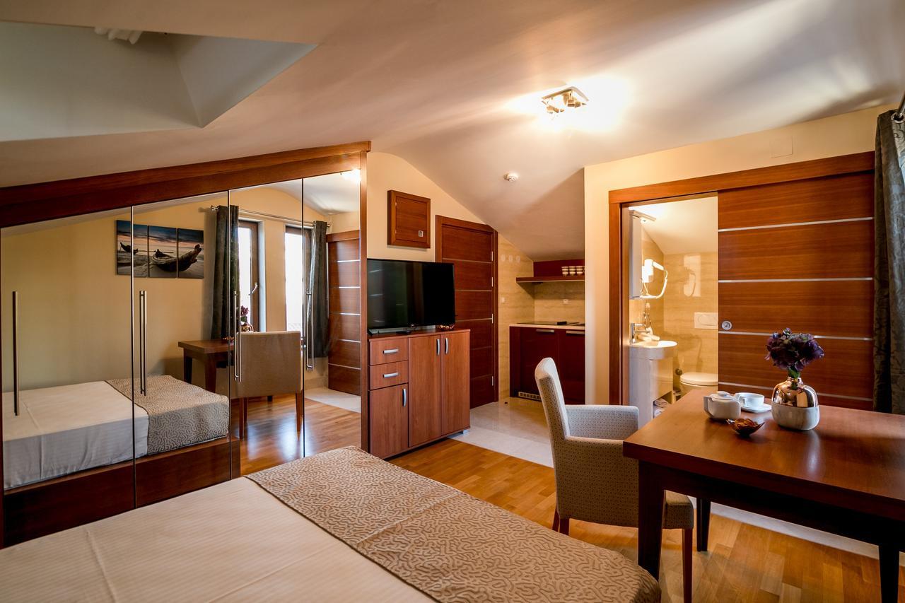 Hedera Residences - Kumbor ヘルツェグ・ノヴィ エクステリア 写真