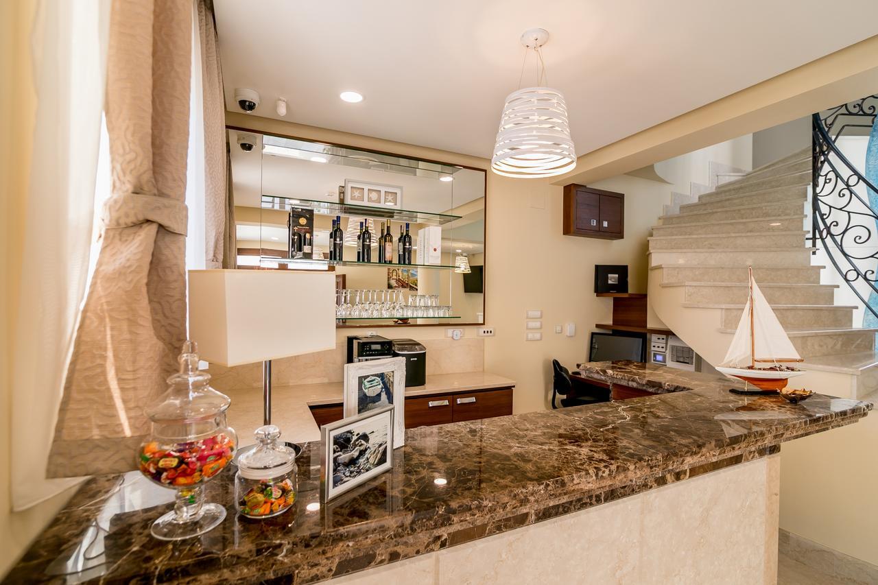 Hedera Residences - Kumbor ヘルツェグ・ノヴィ エクステリア 写真